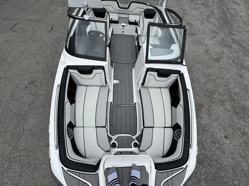Slide: The Image of Yamaha 212X 2019 - 6