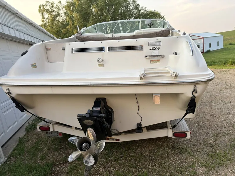 The Image of Sea Ray 215EC 1999 - 1