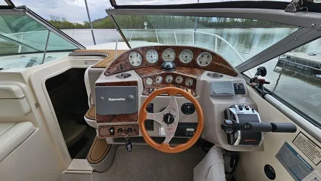 Slide: The Image of Rinker Fiesta Vee 312 2004 - 11