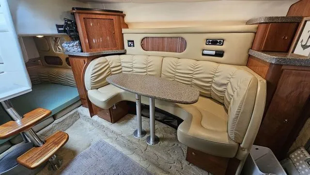 Slide: The Image of Rinker Fiesta Vee 312 2004 - 22