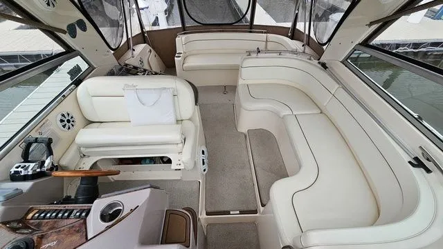 Slide: The Image of Rinker Fiesta Vee 312 2004 - 6