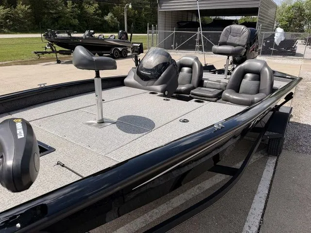 Slide: The Image of Tracker Pro Team 190 TX 2020 - 11