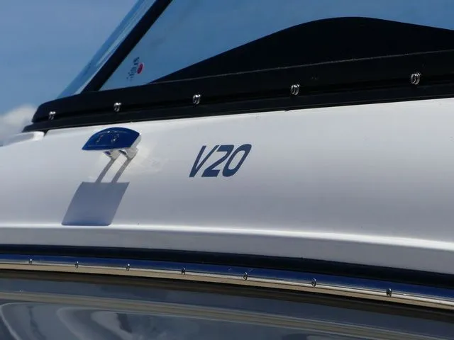 Slide: The Image of Bayliner V20 Bowrider 2026 - 8