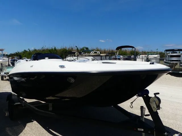 Slide: The Image of Bayliner Element E16 2026 - 3