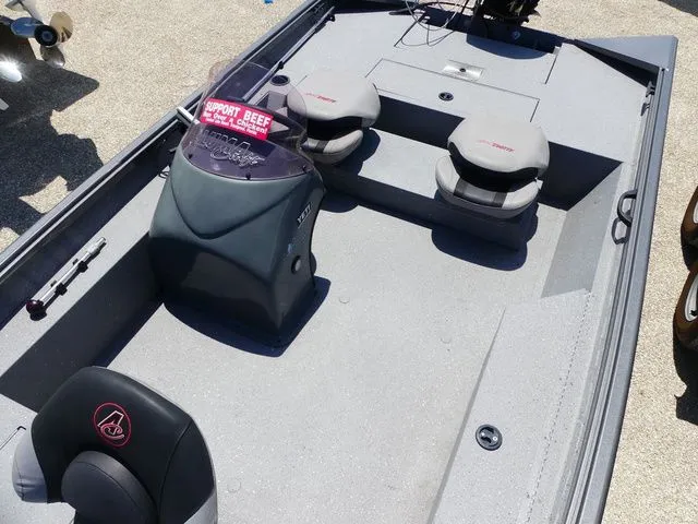 Slide: The Image of Alumacraft 175 PROWLER 2019 - 13