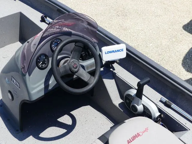 Slide: The Image of Alumacraft 175 PROWLER 2019 - 15