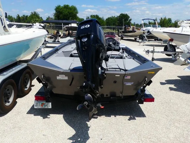 Slide: The Image of Alumacraft 175 PROWLER 2019 - 5