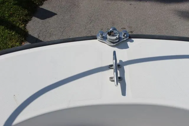 Slide: The Image of Boston Whaler 17 Montauk 2003 - 19