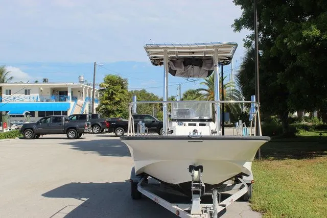 Slide: The Image of Boston Whaler 17 Montauk 2003 - 2