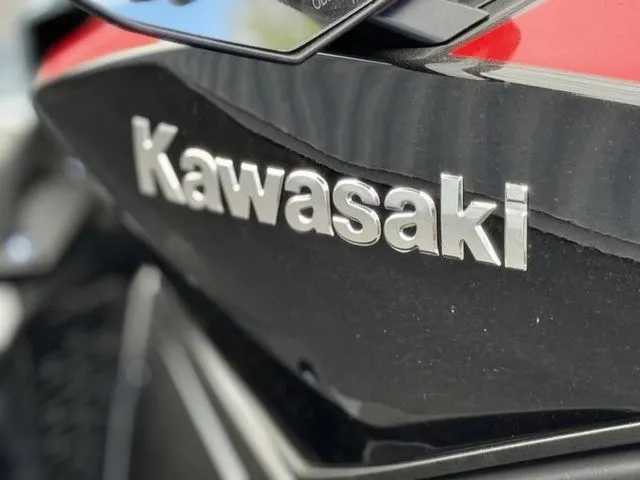 Slide: The Image of Close-up of Kawasaki Ultra 160 logo, 2026 model. - 18