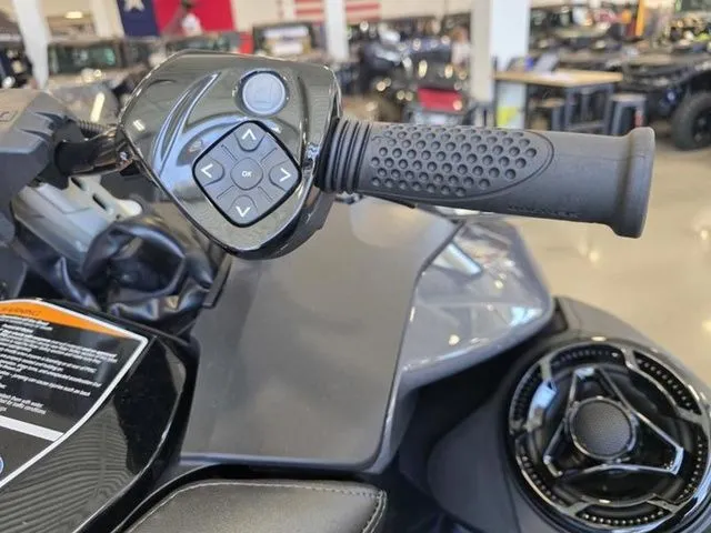 Slide: The Image of Sea-Doo GTR 2026 - 17