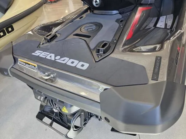 Slide: The Image of Sea-Doo GTR 2026 - 18