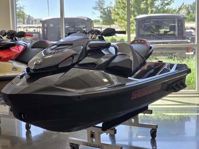 Slide: The Image of Sea-Doo GTR 2026 - 7