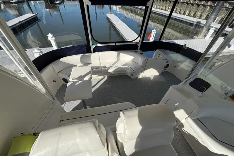 Slide: The Image of 2005 Cruisers Yachts 455 Express Motoryacht aft deck view - 8