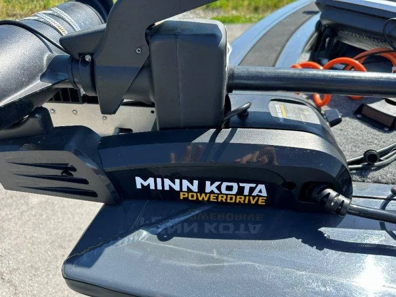 Slide: The Image of Minn Kota PowerDrive on 2019 Tracker Targa V18 boat. - 24
