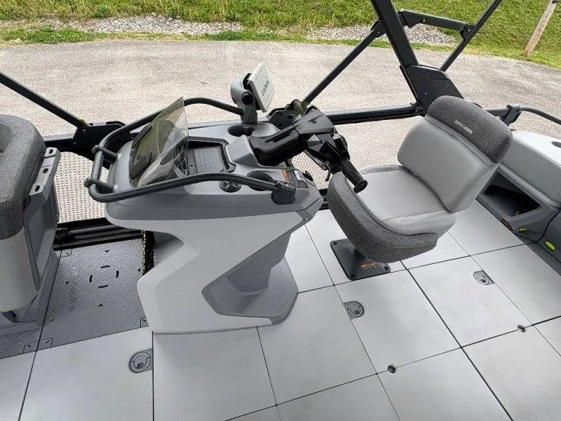 Slide: The Image of Interior of 2023 Sea-Doo Switch Cruise 21 with steering console. - 33