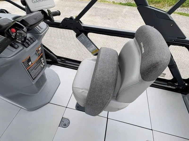 Slide: The Image of Interior of 2023 Sea-Doo Switch Cruise 21 with console and seat. - 41
