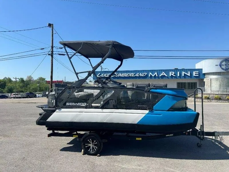 Slide: The Image of 2022 Sea-Doo Switch Cruise 18 at Lake Cumberland Marine. - 10