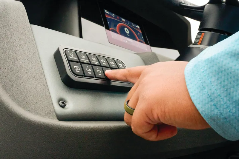 Slide: The Image of Sun Tracker Party Barge 22 RF DLX 2026 - 67