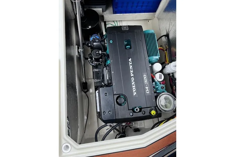 Slide: The Image of Engine compartment of 2021 Ranger Tugs R-31 CB with Volvo Penta D4-320 engine. - 68