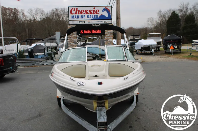Slide: The Image of 2005 Sea Ray 180SPBR boat at Chessie Marine Sales. - 6