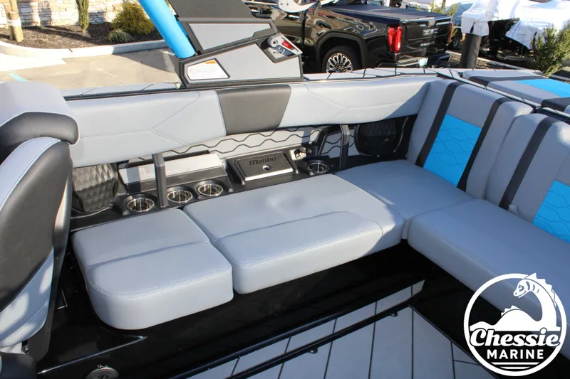 Slide: The Image of Malibu Wakesetter 23 LSV 2026 - 16