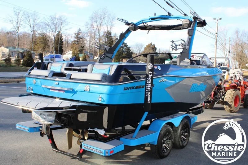 Slide: The Image of Malibu Wakesetter 23 LSV 2026 - 5