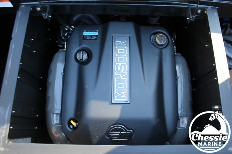 Slide: The Image of Malibu Wakesetter 23 LSV 2026 - 20
