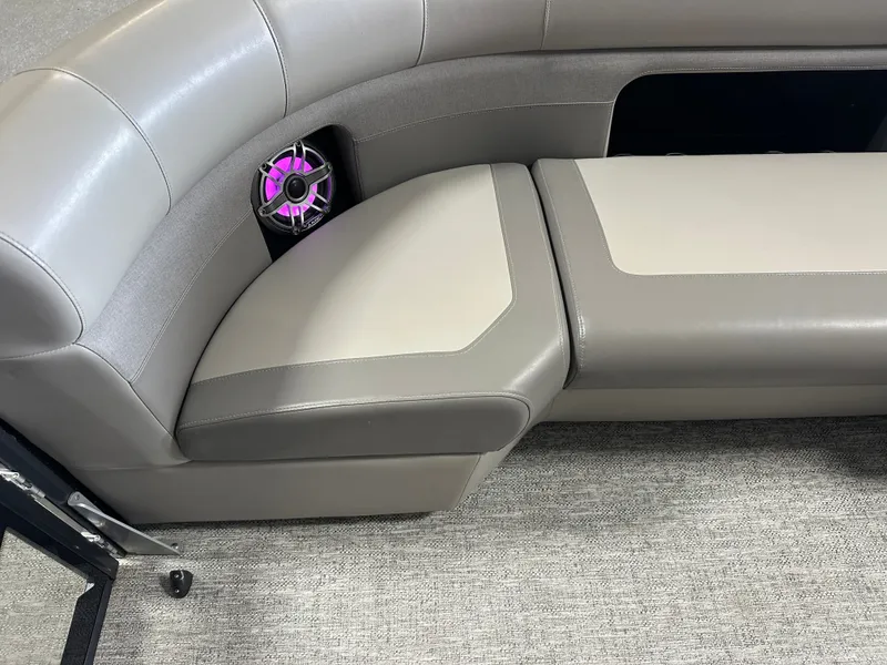Slide: The Image of Premier 230 Sunsation TRITOON 2024 - 64