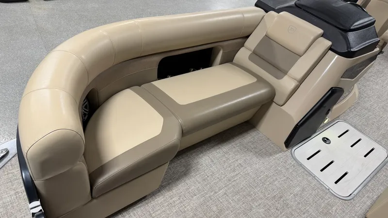 Slide: The Image of Premier 230 Sunsation TRITOON 2024 - 11