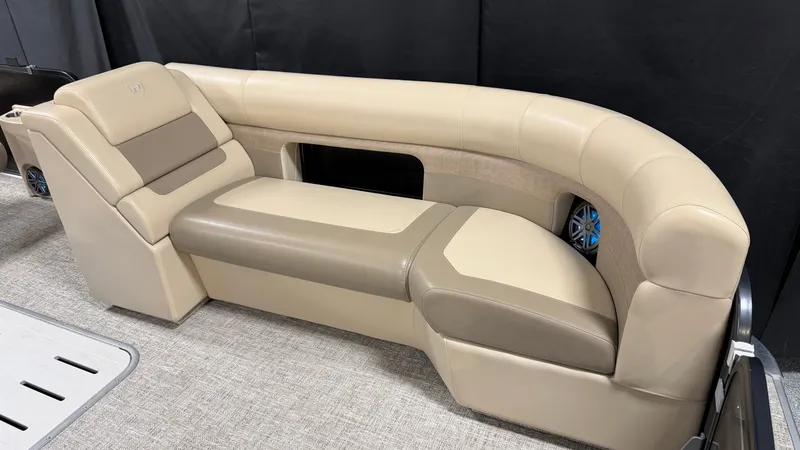 Slide: The Image of Premier 230 Sunsation TRITOON 2024 - 19