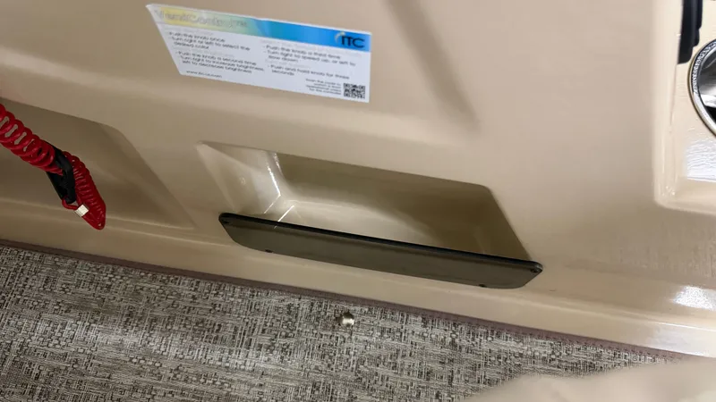 Slide: The Image of Premier 230 Sunsation TRITOON 2024 - 49