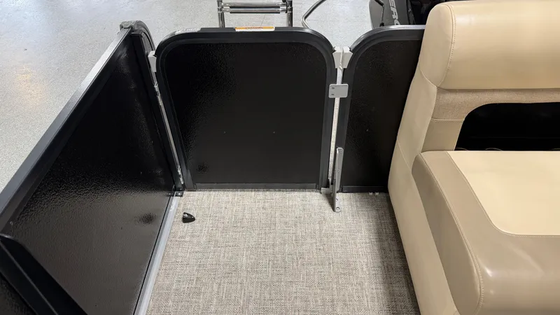 Slide: The Image of Premier 230 Sunsation TRITOON 2024 - 74