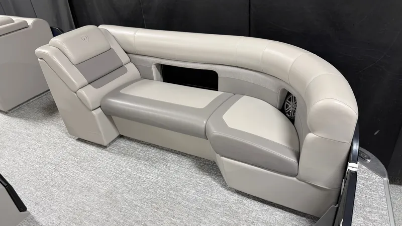 Slide: The Image of Premier 230 Sunsation 2024 - 11