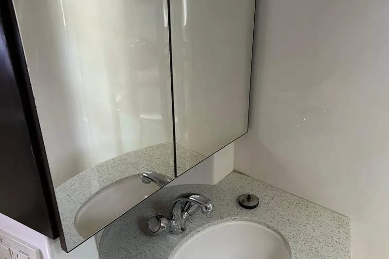 Slide: The Image of 2016 Regal 35 Sport Coupe - 20