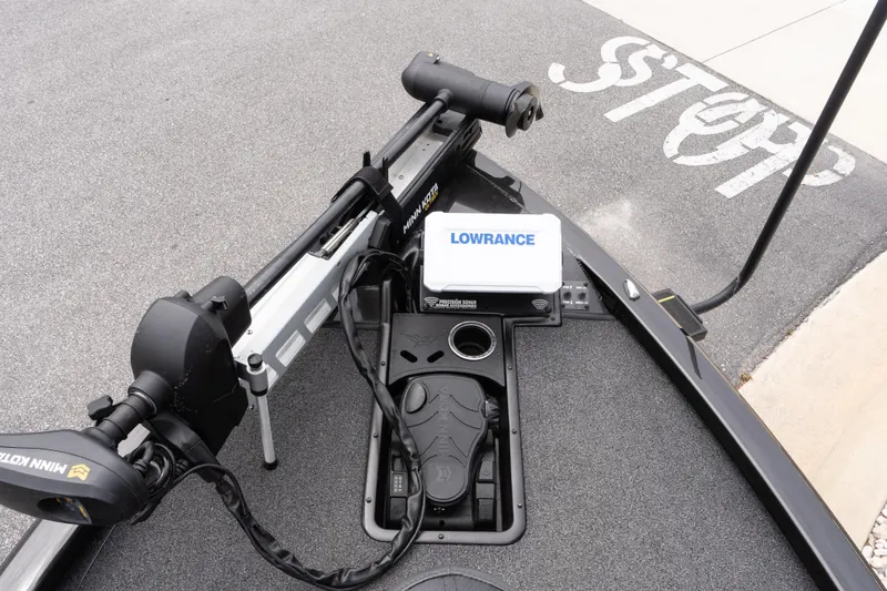 Slide: The Image of 2023 Vexus AVX1880 boat with Minn Kota trolling motor and Lowrance electronics. - 13