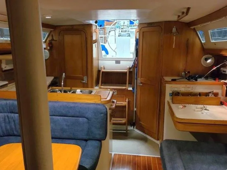 Slide: The Image of Catalina 34 MkII 1999 - 9