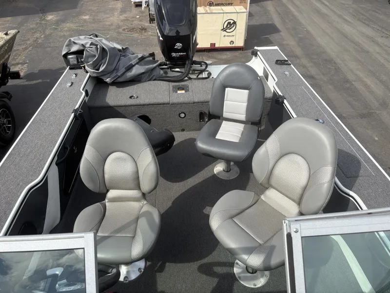 Slide: The Image of Alumacraft Dominator 185 CS 2014 - 24
