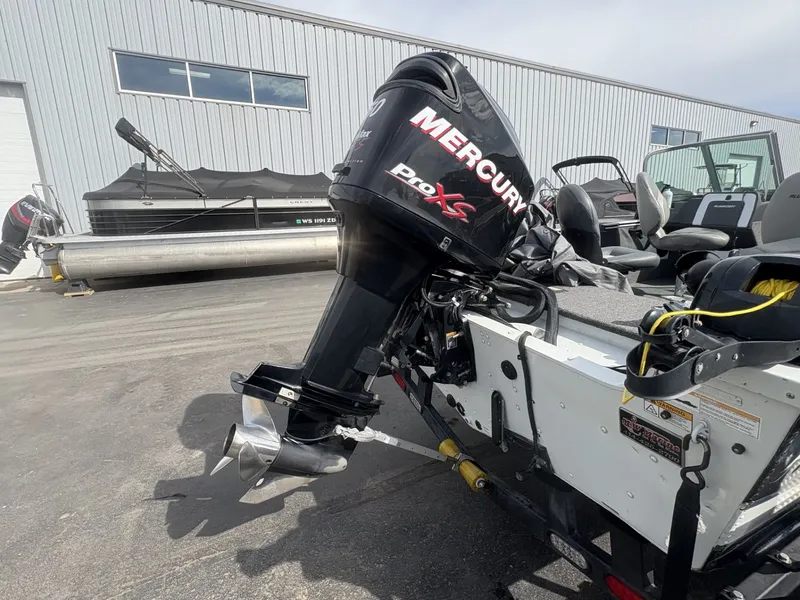 Slide: The Image of Alumacraft Dominator 185 CS 2014 - 6
