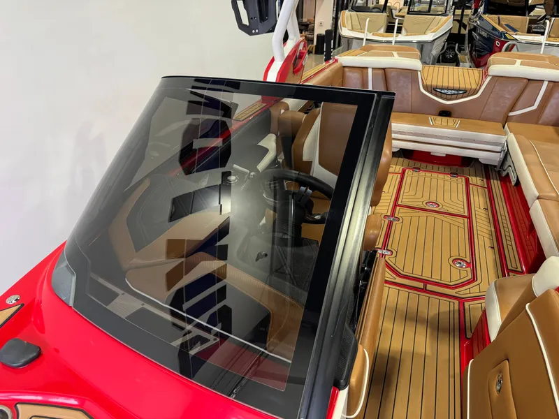 Slide: The Image of Nautique Super Air Nautique G25 2020 - 20
