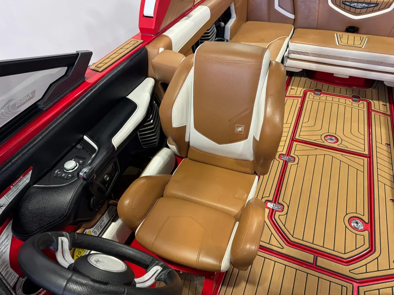 Slide: The Image of Nautique Super Air Nautique G25 2020 - 21