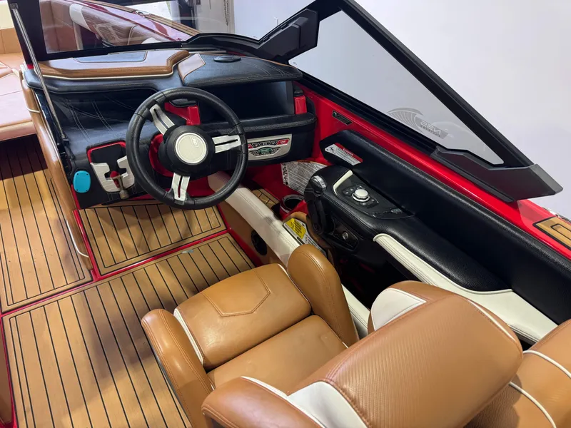 Slide: The Image of Nautique Super Air Nautique G25 2020 - 25