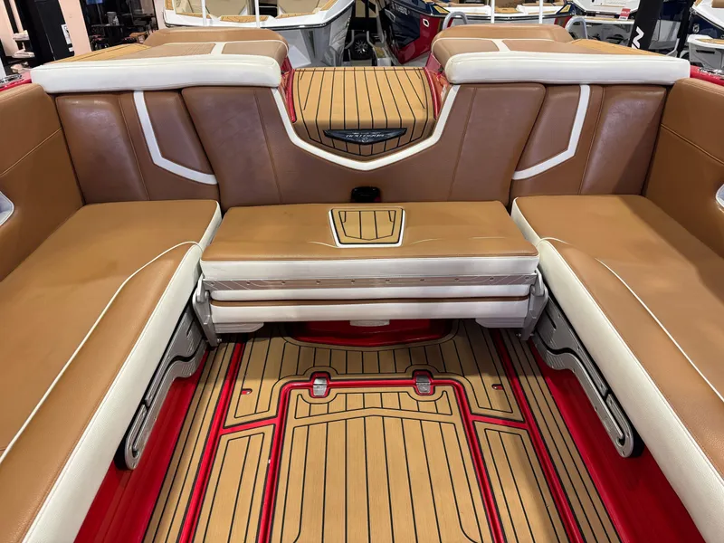 Slide: The Image of Nautique Super Air Nautique G25 2020 - 27