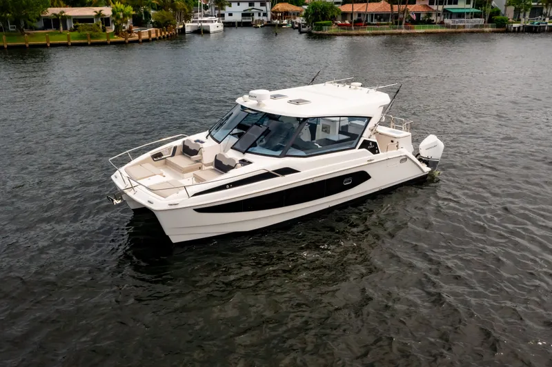 Slide: The Image of Aquila 36 Sport 2024 - 11