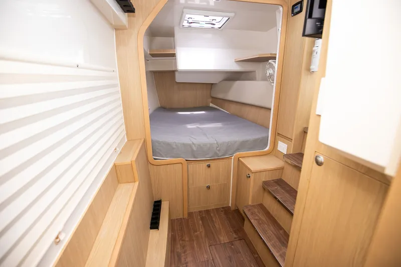 Slide: The Image of Aquila 36 Sport 2024 - 52