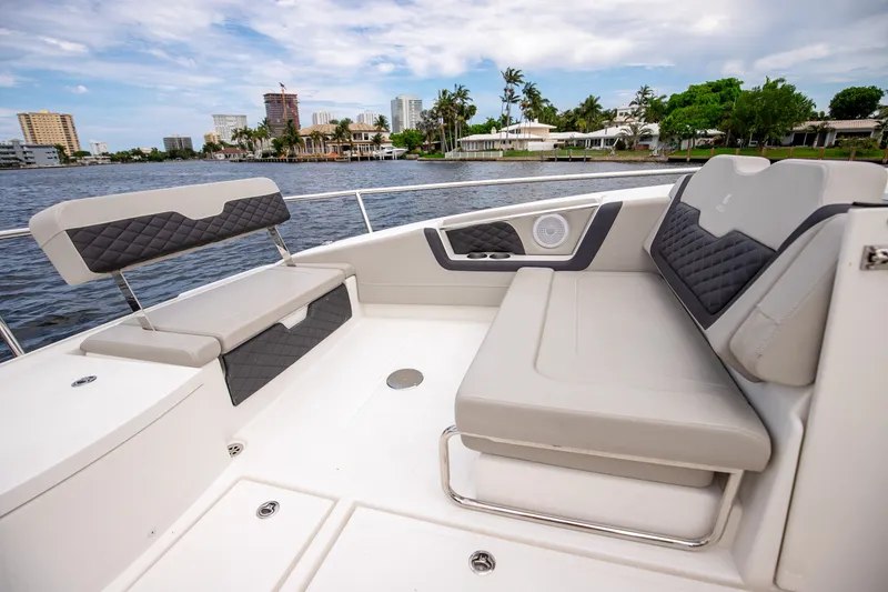 Slide: The Image of Aquila 36 Sport 2024 - 57