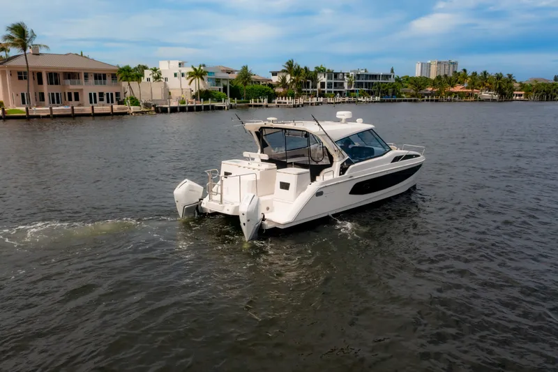 Slide: The Image of Aquila 36 Sport 2024 - 3