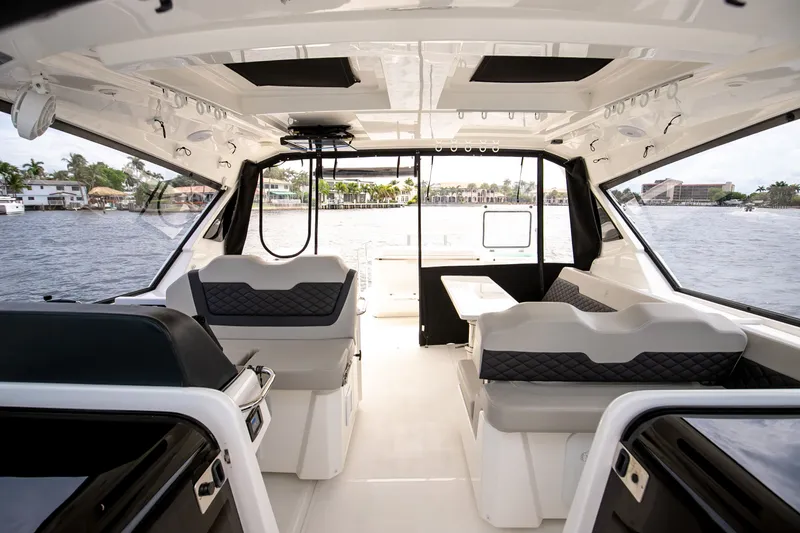 Slide: The Image of Aquila 36 Sport 2024 - 53