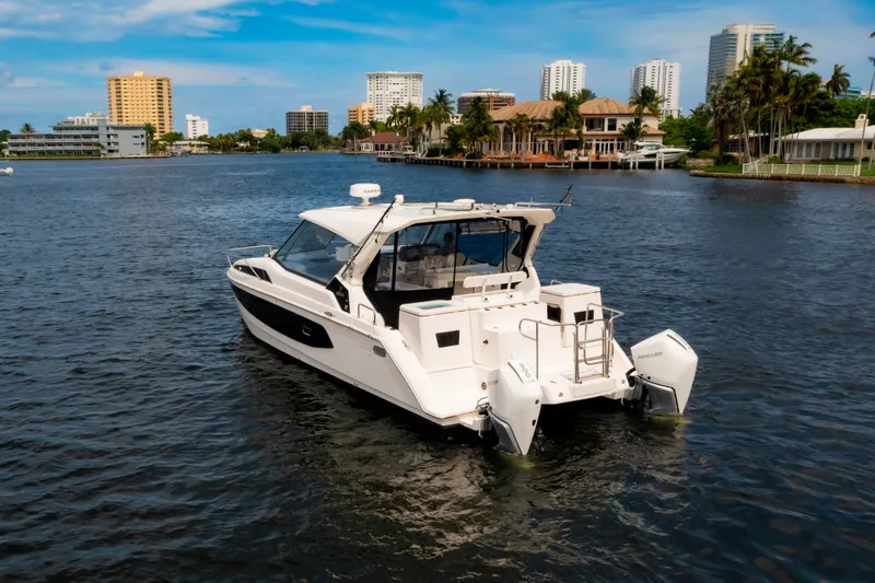 Slide: The Image of Aquila 36 Sport 2024 - 7