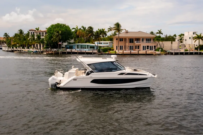 Slide: The Image of Aquila 36 Sport 2024 - 1